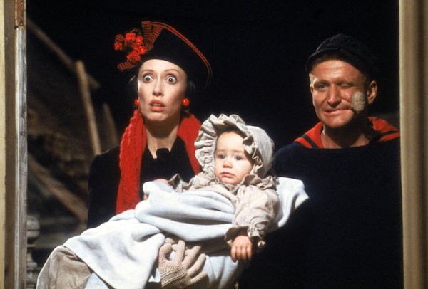 A atriz Shelley Duvall com Robin Williams em cena de 'Popeye' (1980) (Foto: Reprodução)