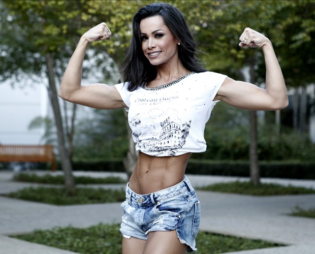 Fernanda D'avila mostra como está mais musculosa depois da preparação (Foto: Inácio Moraes / Gshow)