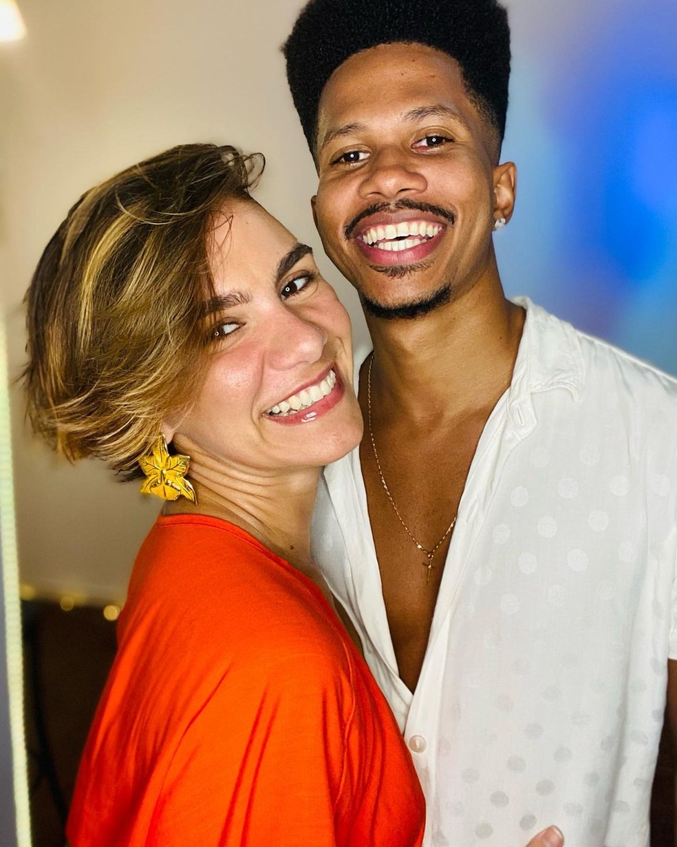 Dançarinos Adriano Robinho e Evelin Malvares — Foto: Reprodução/Instagram