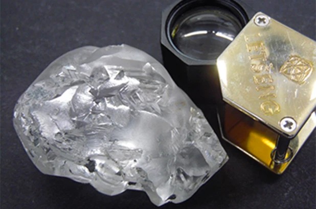 Diamante de 442 quilates é encontrado em mina Letšeng, no Lesoto (Foto: Reprodução/ Gem Diamonds)