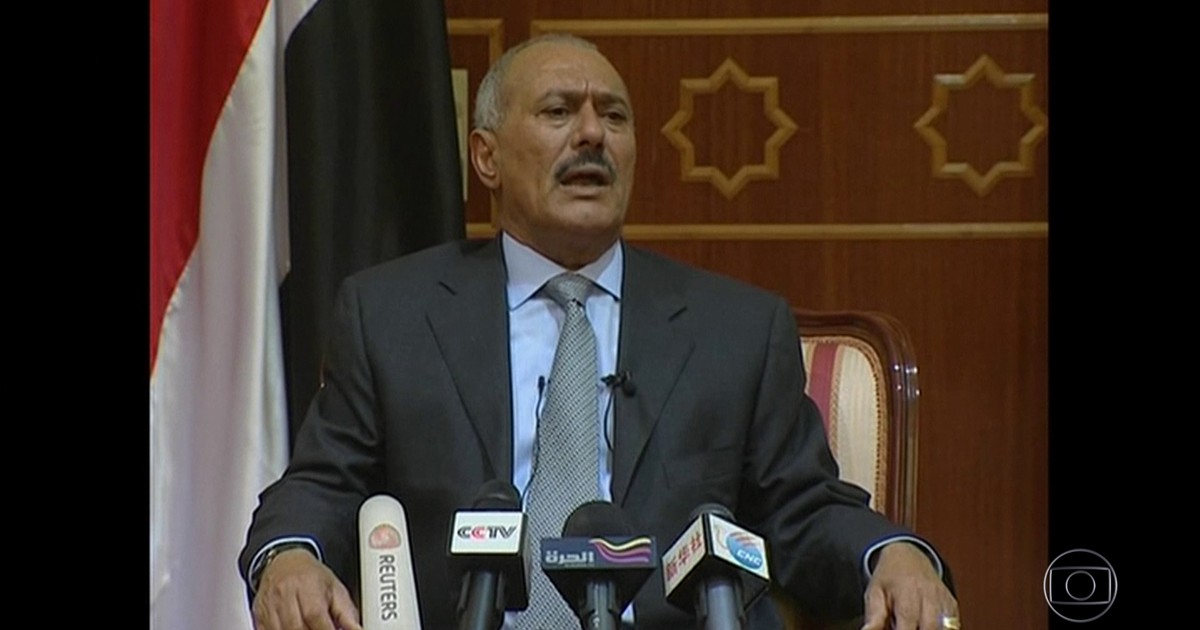 Resultado de imagem para Ex-presidente do Iêmen muda de lado na guerra civil e é assassinado