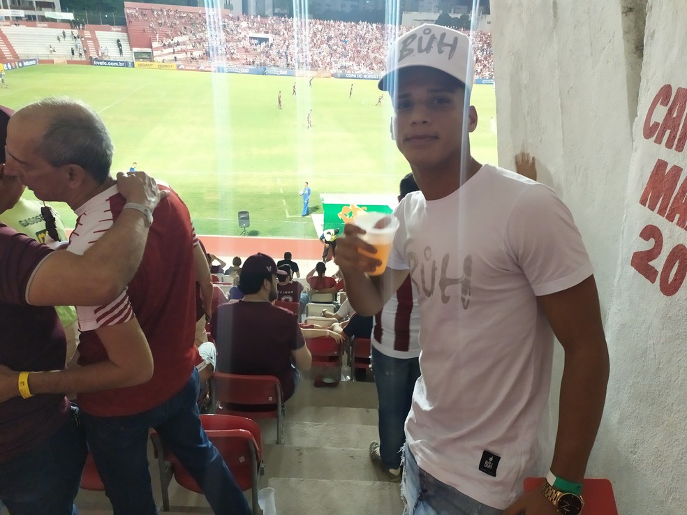 Contratado pelo Flamengo, Thiago vai custar cerca de R$ 7 milhões. Náutico aguarda pagamento do clube carioca — Foto: Daniel Gomes