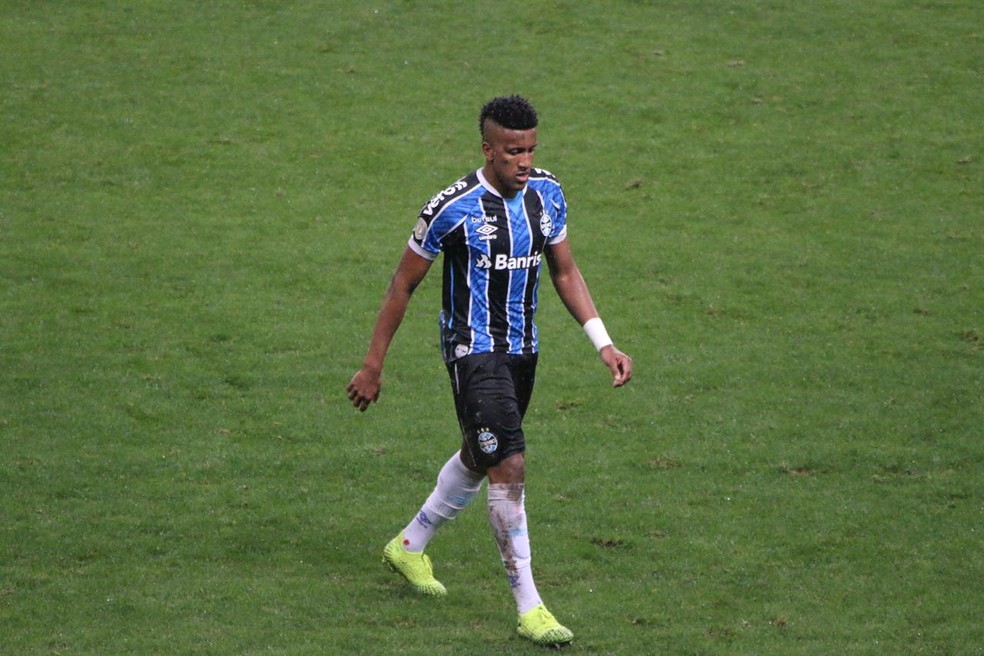 Pepê resolve, Cortez vai mal e é expulso, veja a avaliação dos atletas do Grêmio