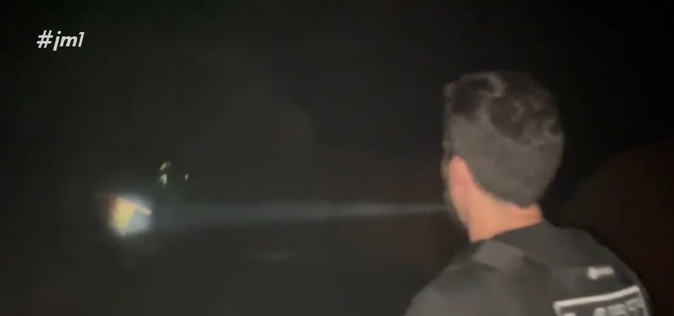 Dois trabalhadores são resgatados em condições análogas à escravidão em carvoarias no MA — Foto: Reprodução/TV Mirante