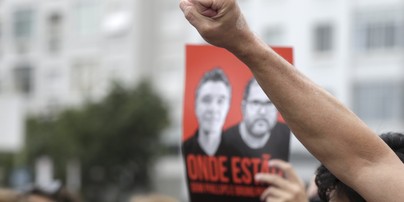 Certeza de eles n&atilde;o estarem mais entre n&oacute;s', afirma sogra de Dom Phillips  em manifesta&ccedil;&atilde;o no Rio | Brasil | O Globo