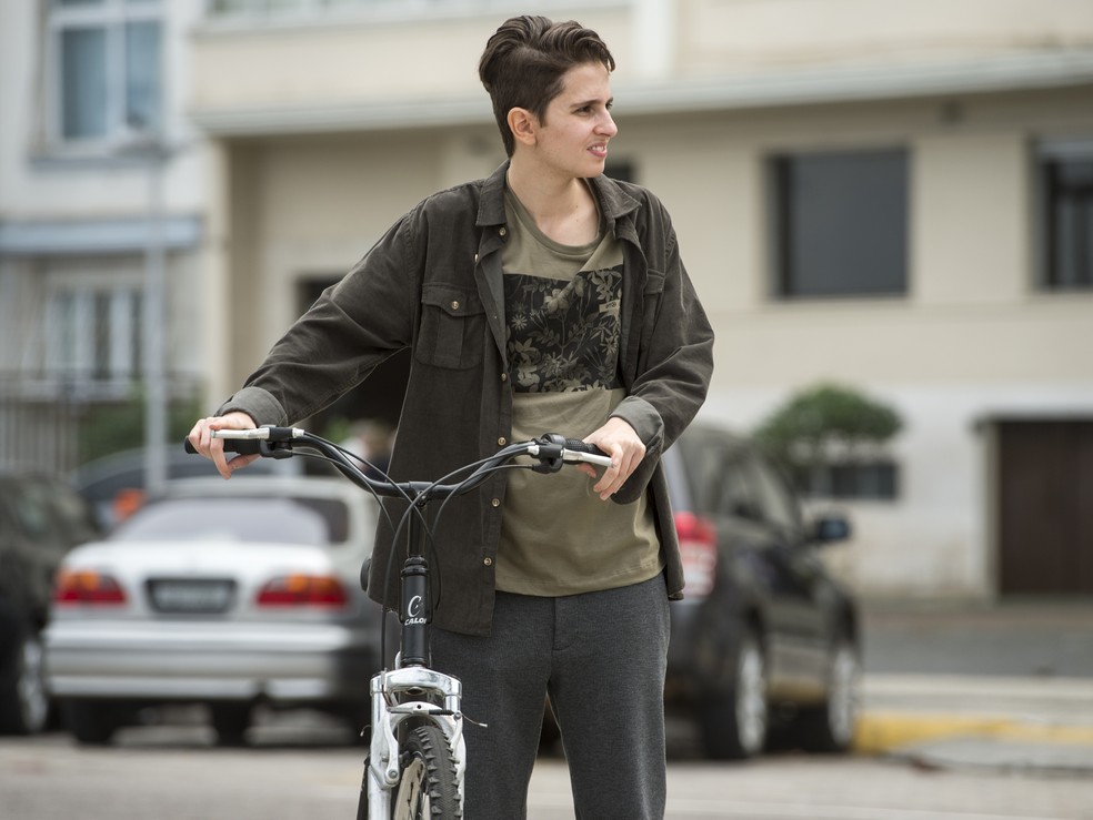 O personagem Ivan, de Carol Duarte, na novela 'A Força do Querer' (Foto:  Estevam Avellar/TV Globo)
