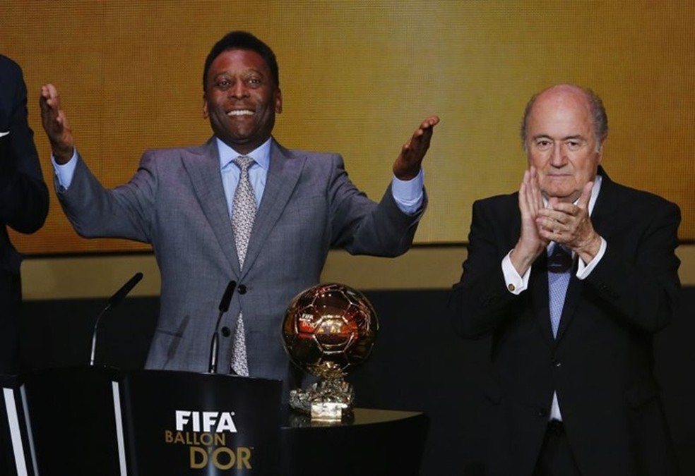 Pelé nunca ganhou a Bola de Ouro: France Football premiava só europeus até 1994 — Foto: Reprodução
