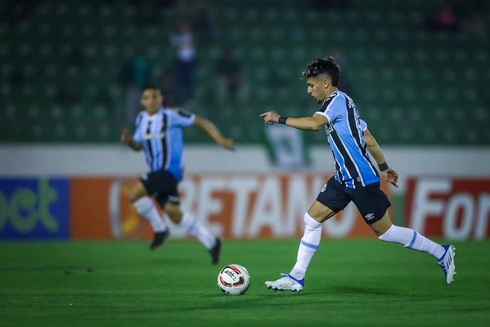 Biel desfalca o Grêmio contra o Criciúma após 10 partidas consecutivas como titular