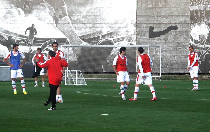 players in training in Iran (Photo: Rodrigo Faber)