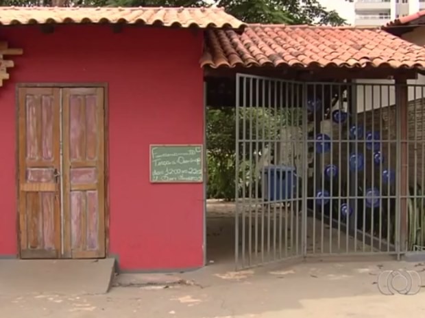 Restaurante é furtado três vezes em menos de uma semana em Goiânia, Goiás (Foto: Reprodução/ TV Anhanguera)
