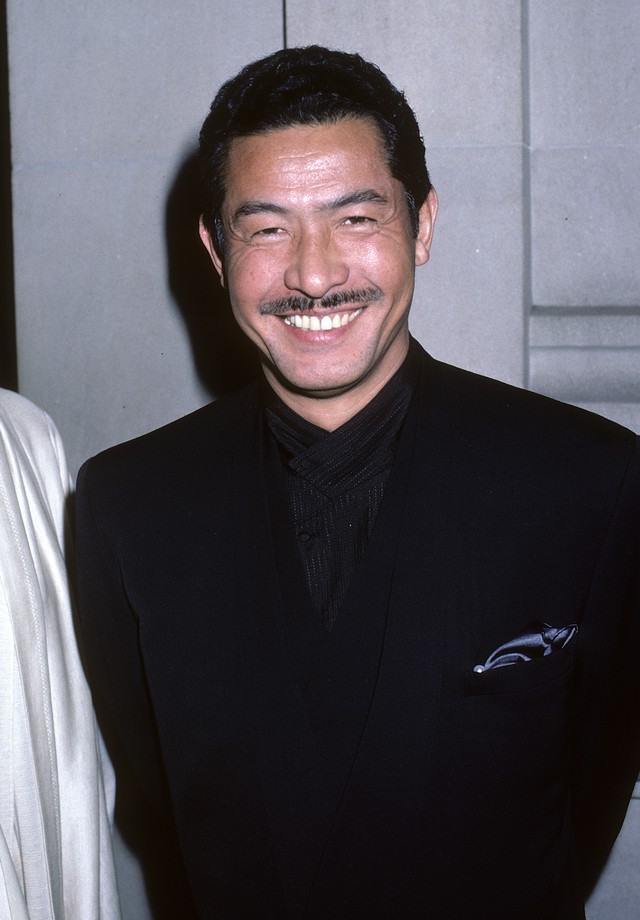 NEW YORK CITY - DECEMBER 8:   Fashion designer Issey Miyake attends the Metropolitan Museum of Art's Costume Institute Gala Exhibition of "Dance" on December 8, 1986 at the Metropolitan Museum of Art in New York City. (Photo by Ron Galella, Ltd./Ron Galel (Foto: Ron Galella Collection via Getty)