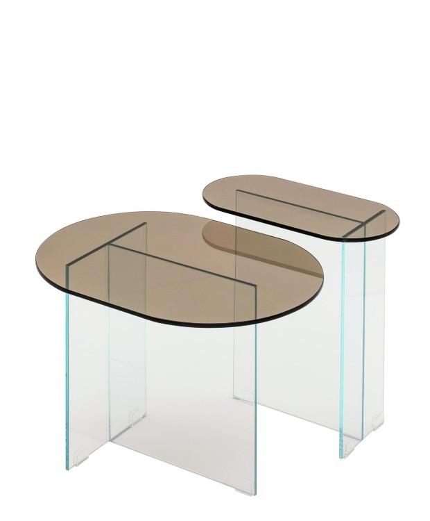 Mesas Vetro, de vidro de 10 mm, 70 x 50 x 46,5 cm, por R$ 3.408, e 75 x 25 x 46 cm, por R$ 2.252. À venda na iBacana e InCasa (Foto: Divulgação)