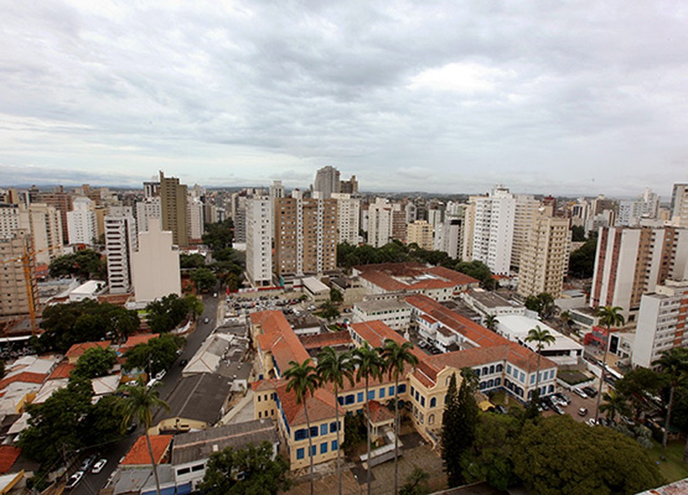 Vista aérea de imóveis de Campinas  — Foto: Carlos Bassan