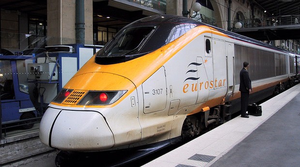 Trem EuroStar em Paris. Plataforma integra vários modais de transporte (Foto: Marcel Marchon)