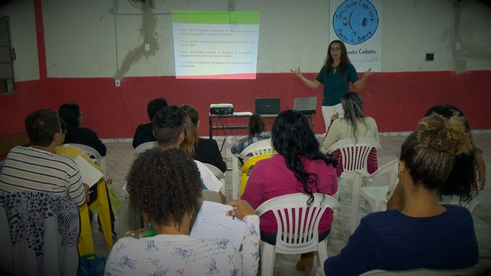 Mulheres participam de curso para se tornarem defensoras populares (Foto: Reprodução/ TV Gazeta)