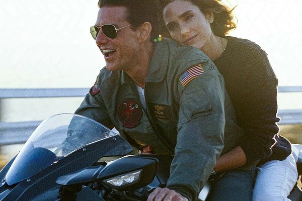 Tom Cruise e Jennifer Connelly em Top Gun: Maverick (2022) (Foto: Divulgação)