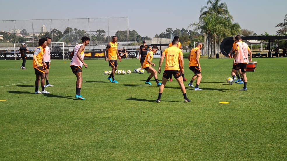 Corinthians inicia preparação para enfrentar o Atlético-GO