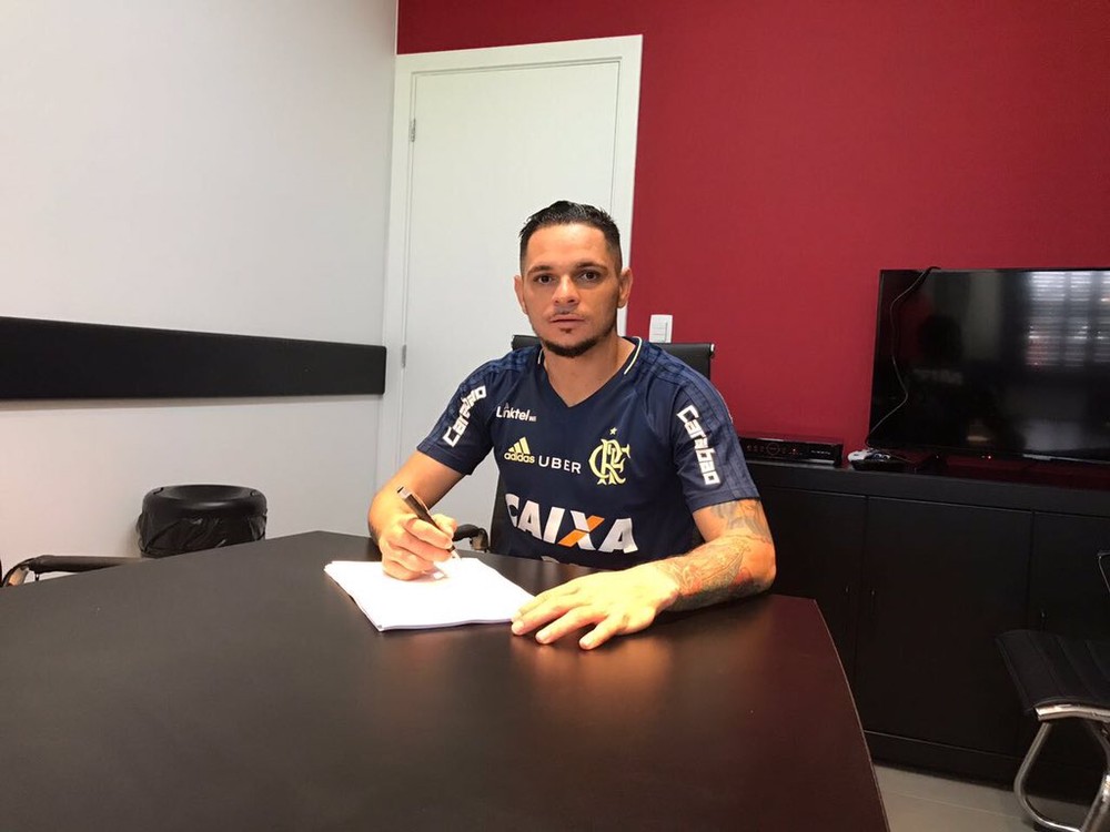 Pará assina renovação de contrato com o Flamengo até 2019