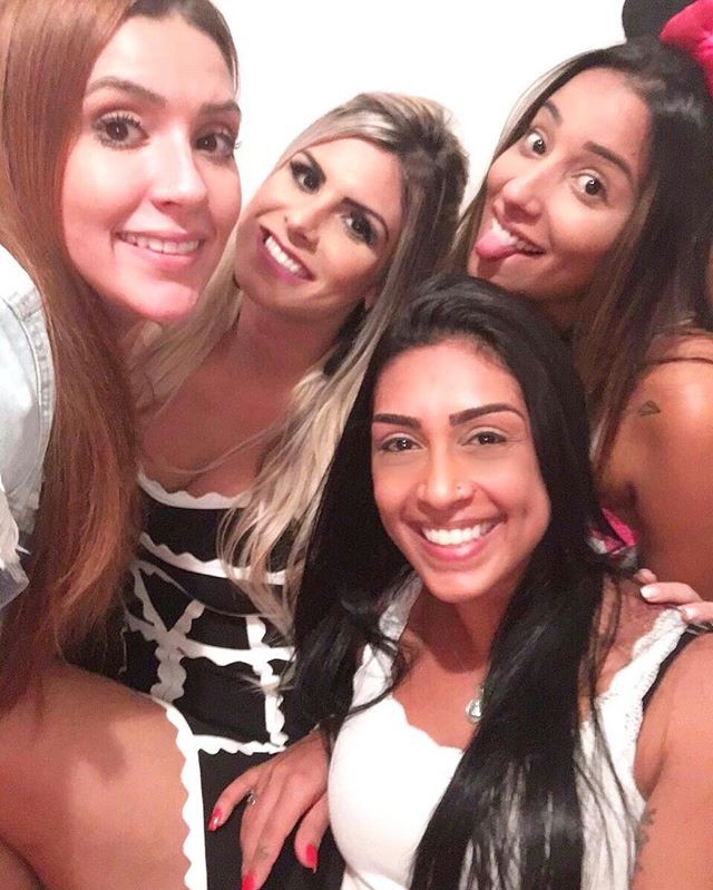 Amanda Djehdian, Julia Nunes, Talita Araújo e Tamires Peloso (Foto: Reprodução/Instagram)