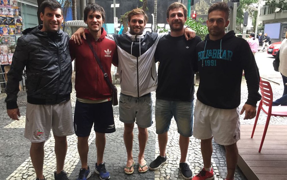 Amigos argentinos vieram ao Rio em busca do sol  (Foto: Káthia Mello/G1)