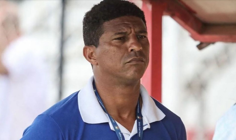 Ex-jogador do Santos e atual treinador do São Caetano, Axel Rodrigues Arruda — Foto: Divulgação/São Caetano