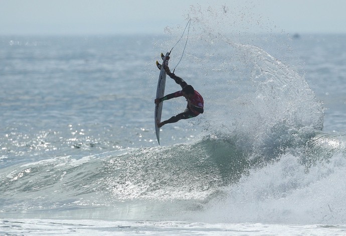 Adriano de Souza Mineirinho etapa portugal circuito mundial (Foto: Divulgação/WSL)