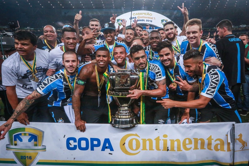 Grêmio deu fim ao jejum de títulos de relevância com a conquista da Copa do Brasil de 2016 — Foto: Jefferson Bernardes/AFP