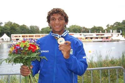 Isaquias Queiroz conquistou o bronze no Mundial de Canoagem em Duisburg, Alemanha (Foto: Divulgação)