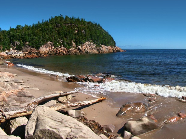  Cape Breton está localizada no extremo oriente do país, na província litorânea de Nova Escócia (Foto: GNU/Tango7174)
