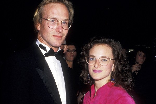 William Hurt (1950-2022) e Marlee Matlin em evento em Nova York em junho de 1987 (Foto: Getty Images)