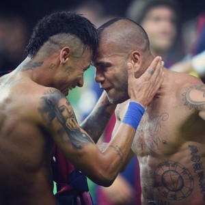 Neymar e Daniel Alves Champions (Foto: Reprodução / Instagram)