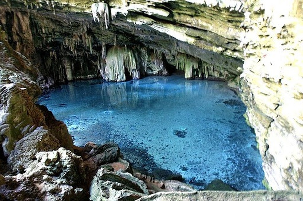 A Gruta da Lagoa Azul de Nobres é conhecida pela água cristalina do local — Foto: Arquivo Pessoal/Natally Carvalho Neves Linhares