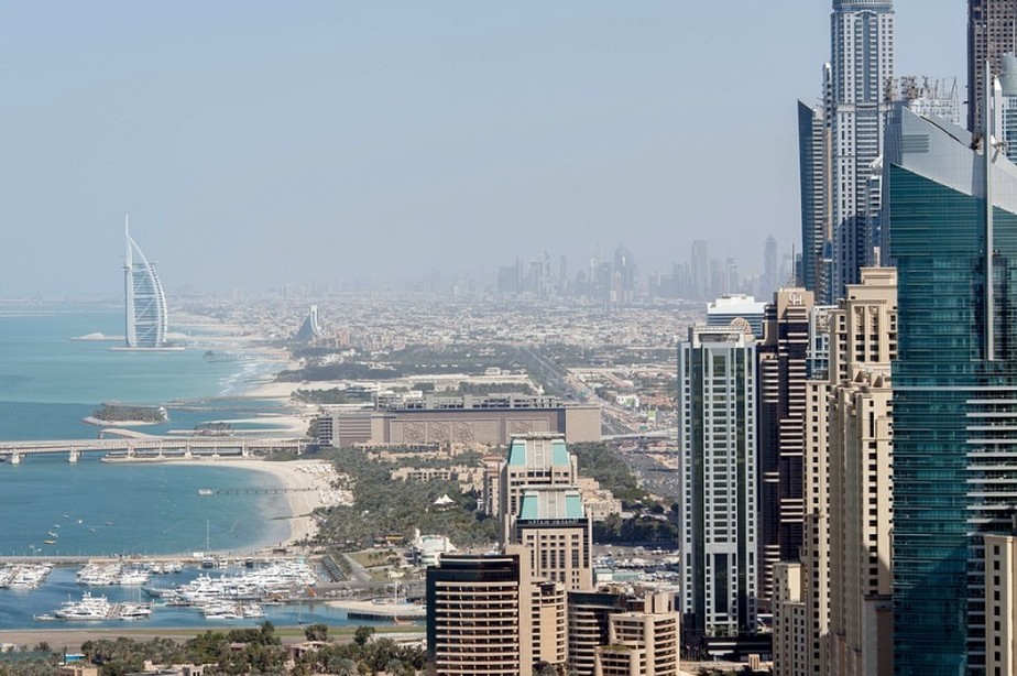 Vista da cidade de Dubai: Emirados Árabes Unidos vão sediar a COP 28,  a próxima conferência das Nações Unidas sobre Mudança do Clima, em dezembro