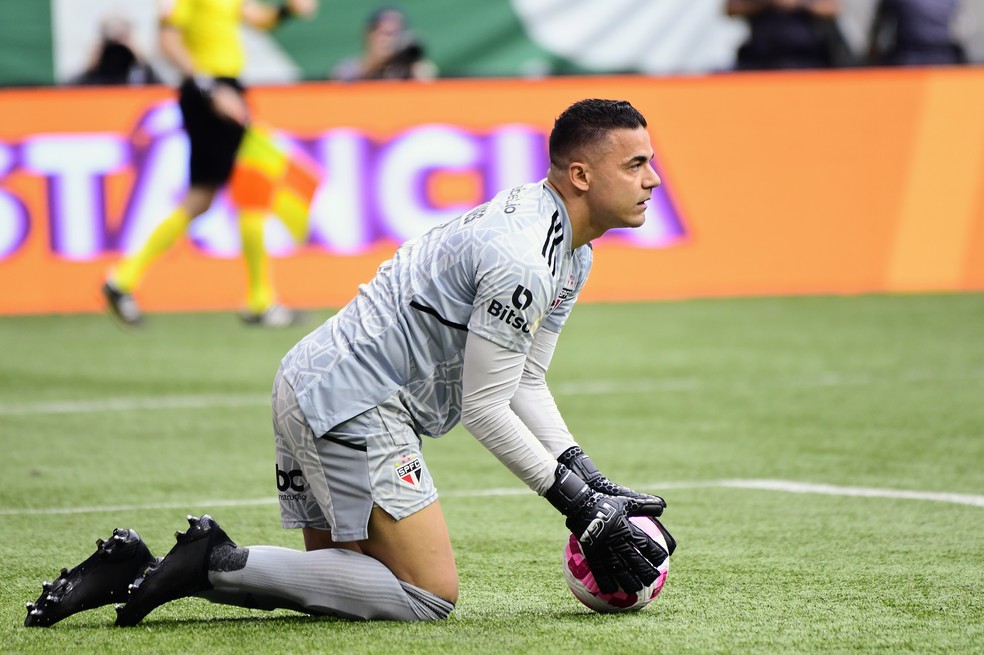 Felipe Alves em Palmeiras x São Paulo — Foto: Marcos Ribolli