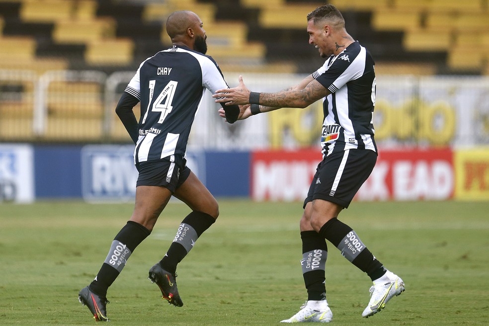 Chay e Navarro começaram bem a Série B — Foto: Vitor Silva/Botafogo