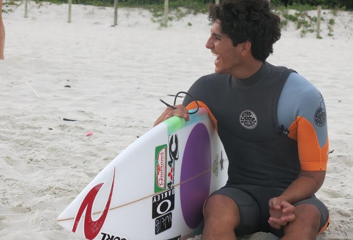 Gabriel Medina defende a liderança do Circuito Mundial de Surfe no Rio (Foto: Carol Fontes)