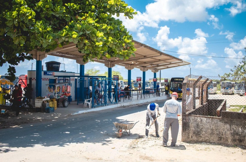 Terminal de ônibus do Eustáquio Gomes, em Maceió, é realocado para obras temporariamente