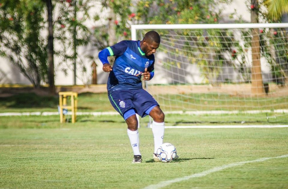 Amaral pouco atuou pelo CSA em 2019, foram apenas seis jogos — Foto: Morgana Oliveira, ASCOM CSA