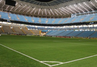 Grêmio e Coritiba se enfrentam em boa fase com terceiro jogo em 12 dias