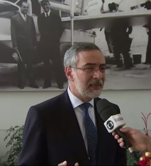 Embaixador Julio Bitelli diz que 20 corpos já foram identificados (Foto: Reprodução SporTV)