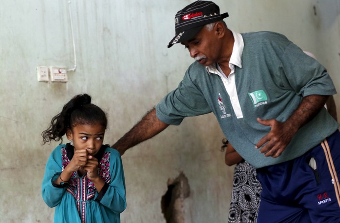 Boxe feminino, Karachi, Paquistão (Foto: Reuters)