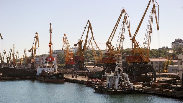 Porto de Odessa, em registro feito antes da invasão russa (Foto: Валерий Дед, CC BY 3.0 <https://creativecommons.org/licenses/by/3.0>, via Wikimedia Commons)