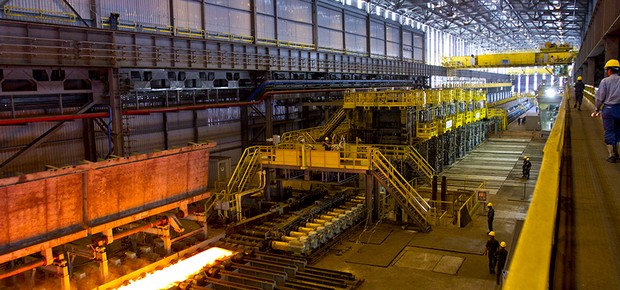 Produção de tubos de aço na Usiminas ; siderurgia ; aço ;  (Foto: Divulgação)