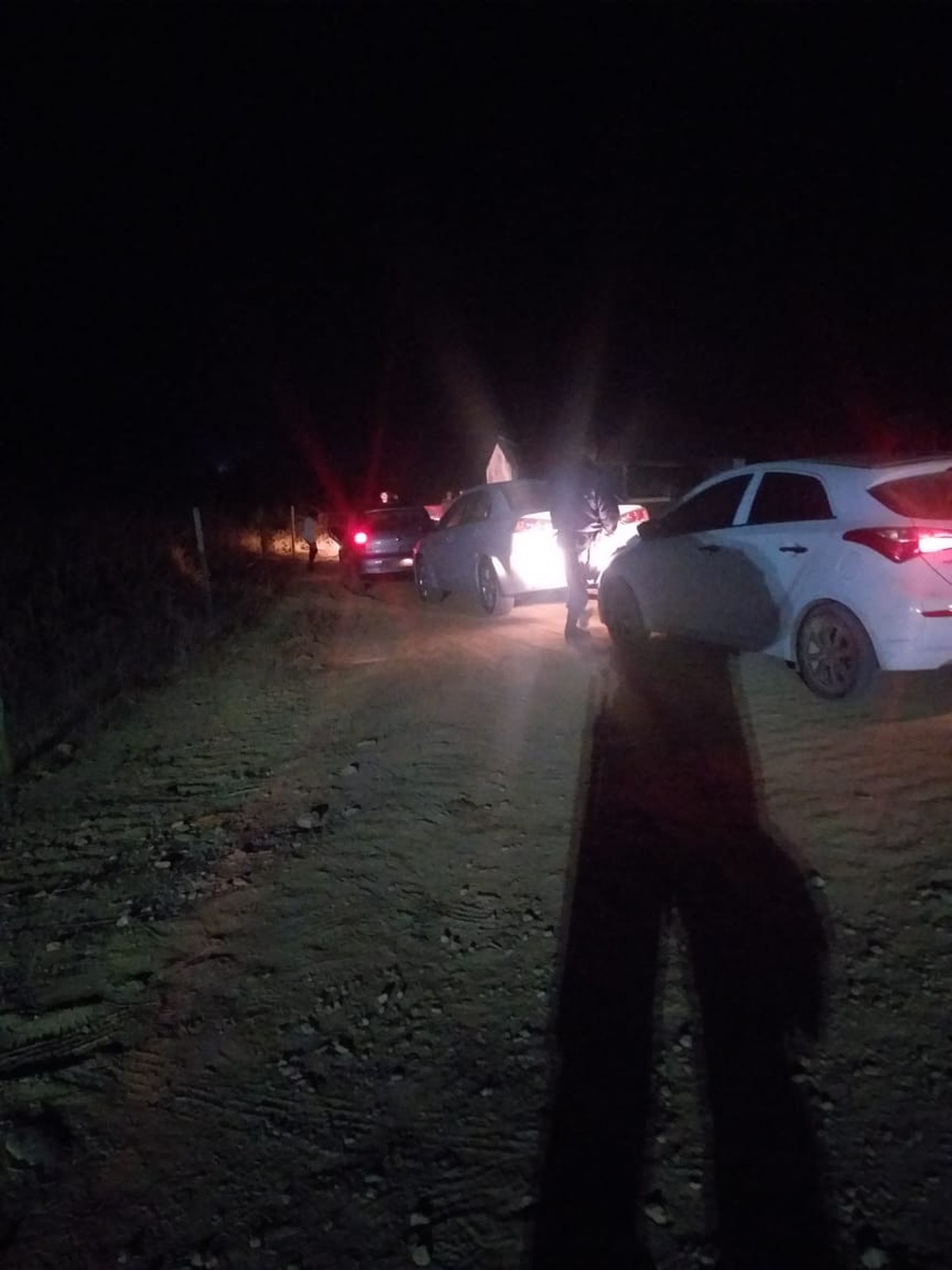 Guarda Municipal e PM encerram festa com 300 pessoas na zona rural de Montes Claros