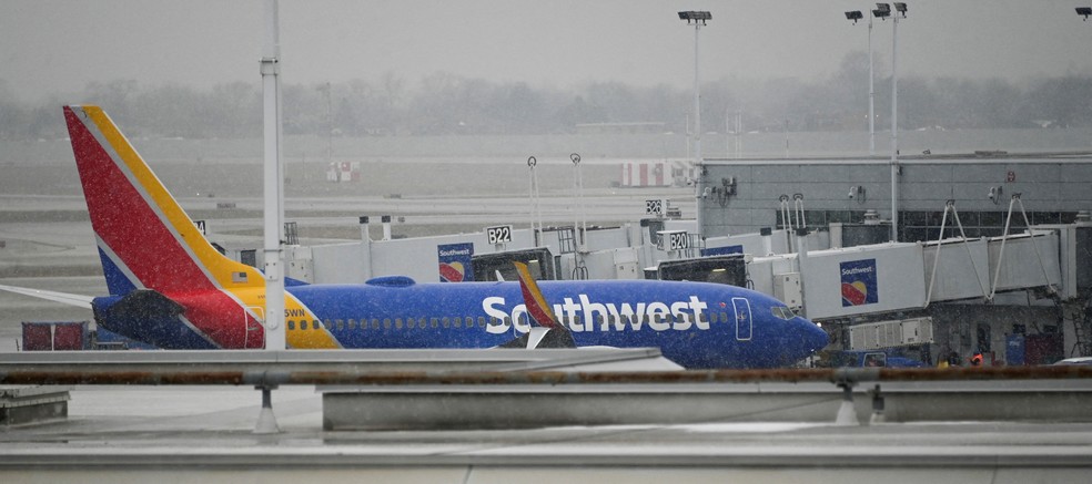 Avião no aeroporto de Chicago, em 23 de dezembro de 2022 — Foto: Matt Marton/Reuters