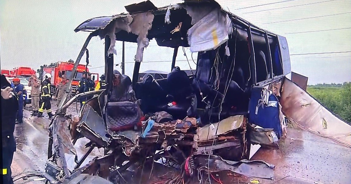 Mãe e filha vítimas de acidente entre micro-ônibus e caminhão no Pará iam visitar parente