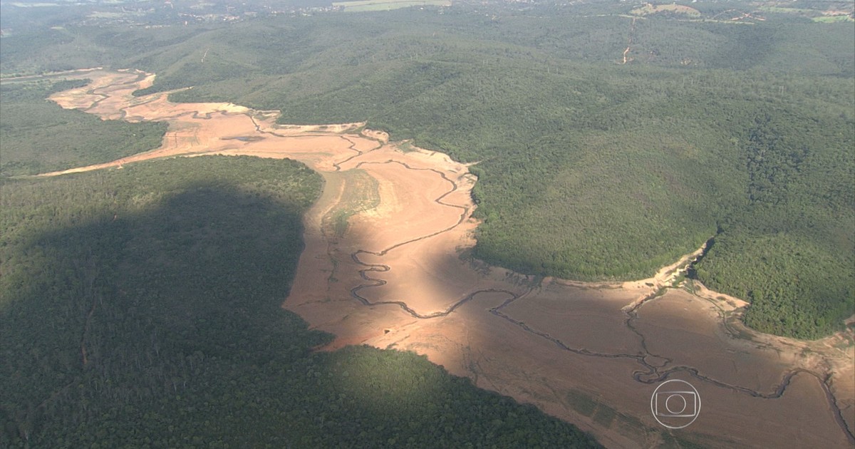 File:Reserva de água da Copasa em Serranópoles de Minas.JPG