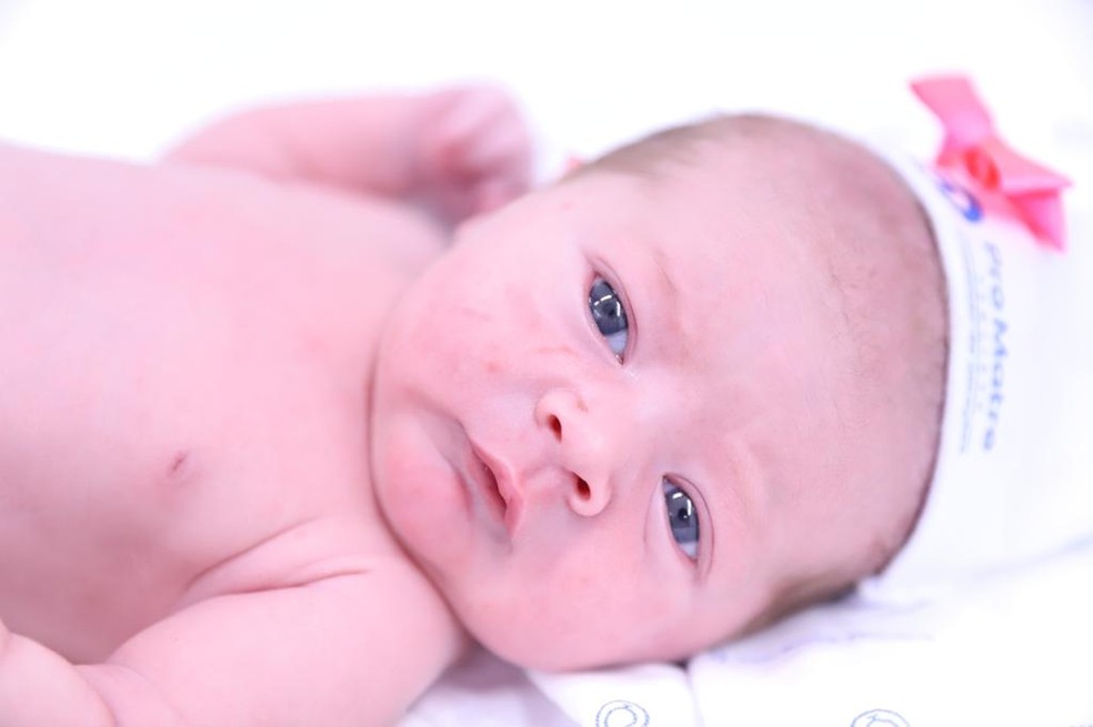 Isabella Cecchi d&aacute; a luz &agrave; Bia, sua primeira filha &mdash; Foto: Talita Ciardi