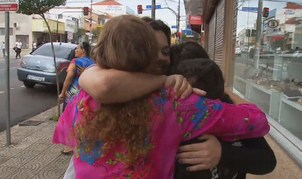 Fernanda e Cristiane se tornaram grandes amigas da Patrícia e do Ezaqueu (Foto: Robson do Carmo / TV TEM )