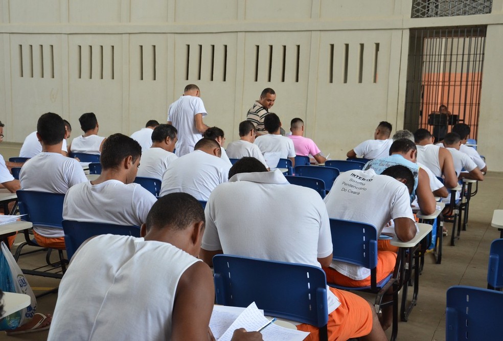 Na edição de 2020, 56 jovens e adolescentes do sistema socioeducativo foram inscritos no Enem PPL, no Ceará. — Foto: Governo do Ceará/Reprodução